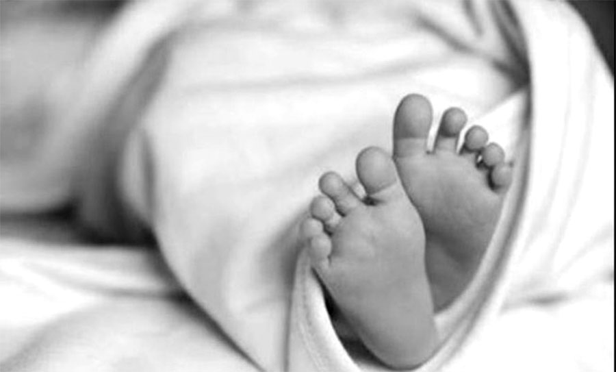 दोलखामा पहिरोमा परी ४ महिने शिशुको मृत्यु, आमा घाइते