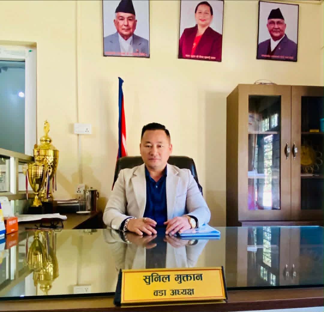 रसुवा बाढी पीडित हेटौँडाका दुई परिवारलाई जनही ५० हजार राहत