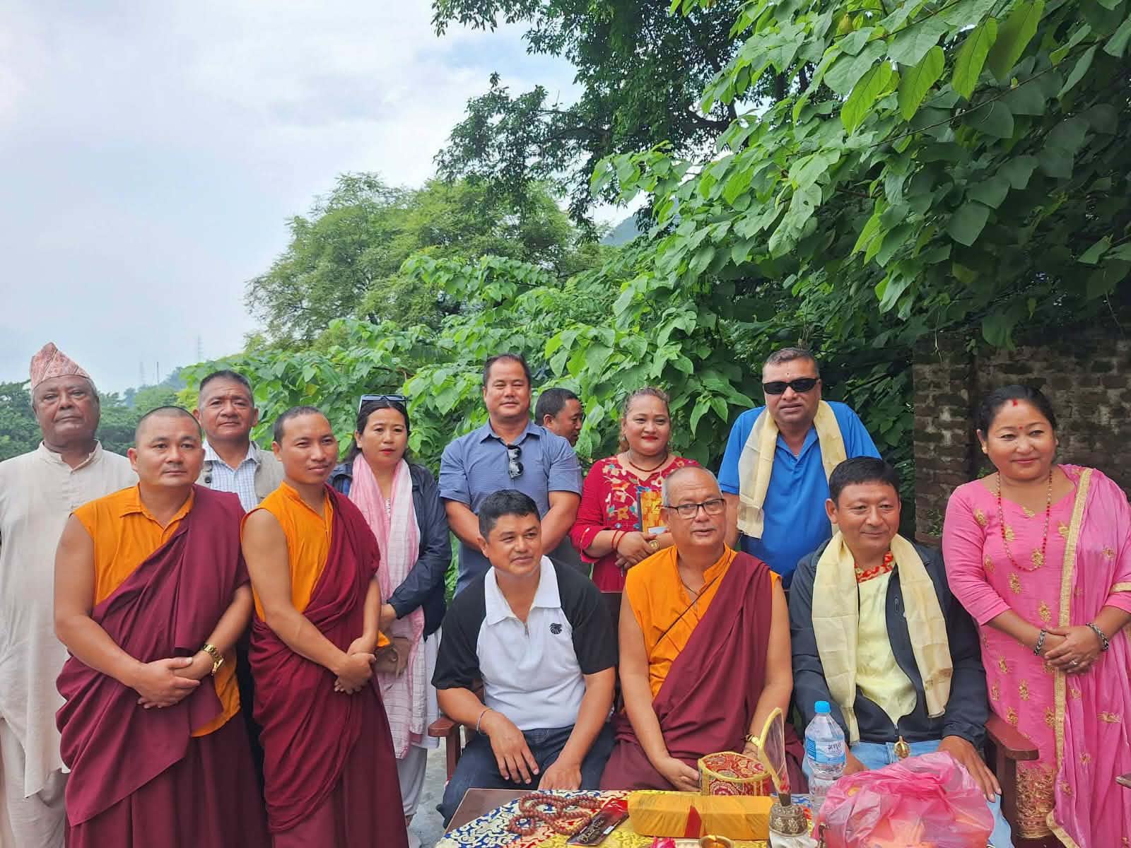 सेल्फी डाँडामा ८ फिट अग्लो गौतम बुद्धको मूर्ति स्थापना कार्य शुभारम्भ